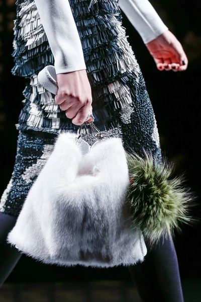 Look 36